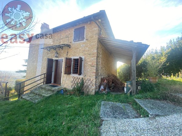 casale in vendita a Lucca in zona Cappella