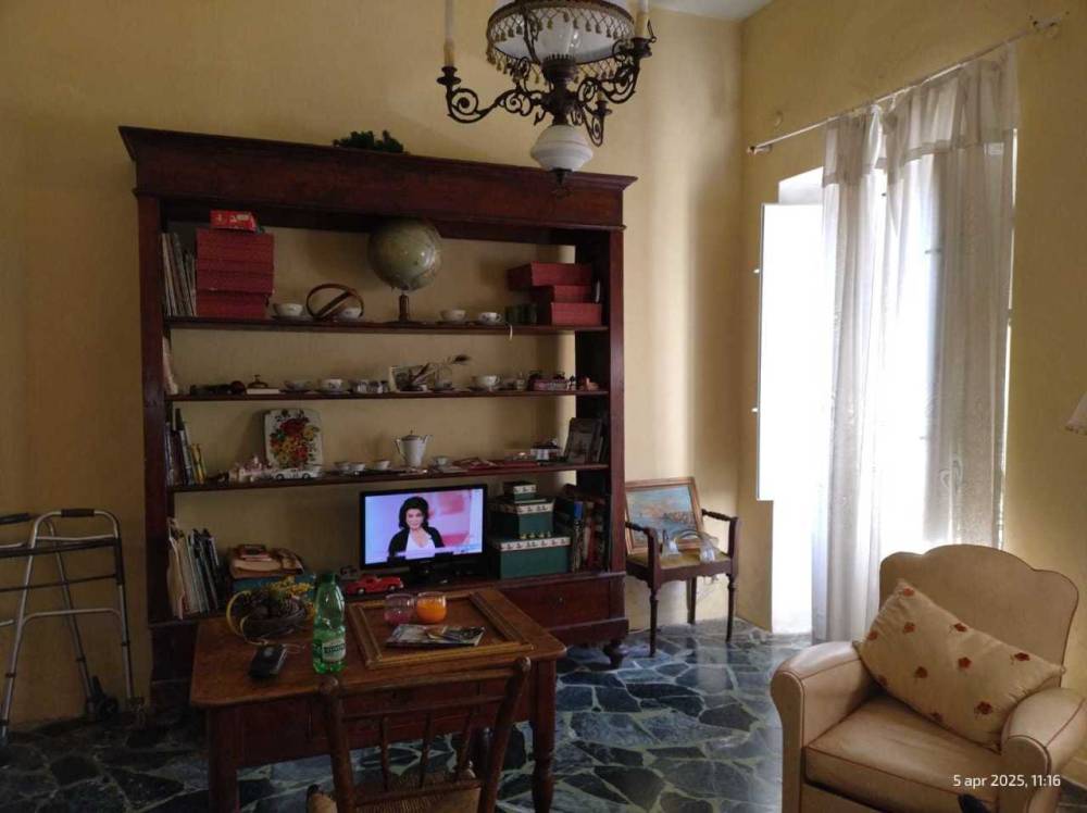 casa indipendente in vendita a Lucca in zona Fagnano