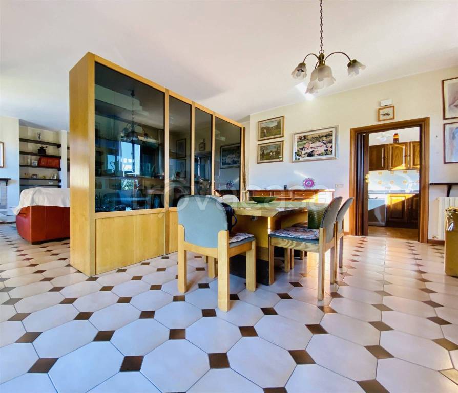 casa indipendente in vendita a Lucca in zona Ponte a Moriano