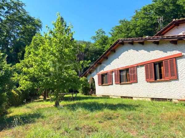 casa indipendente in vendita a Lucca in zona Maggiano