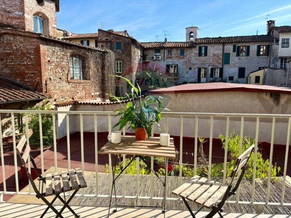 appartamento in vendita a Lucca in zona Centro Città