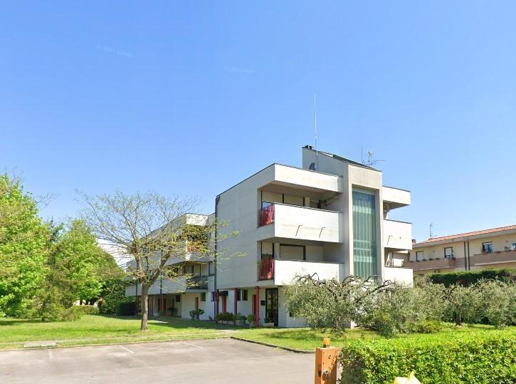 appartamento in vendita a Lucca in zona Montuolo