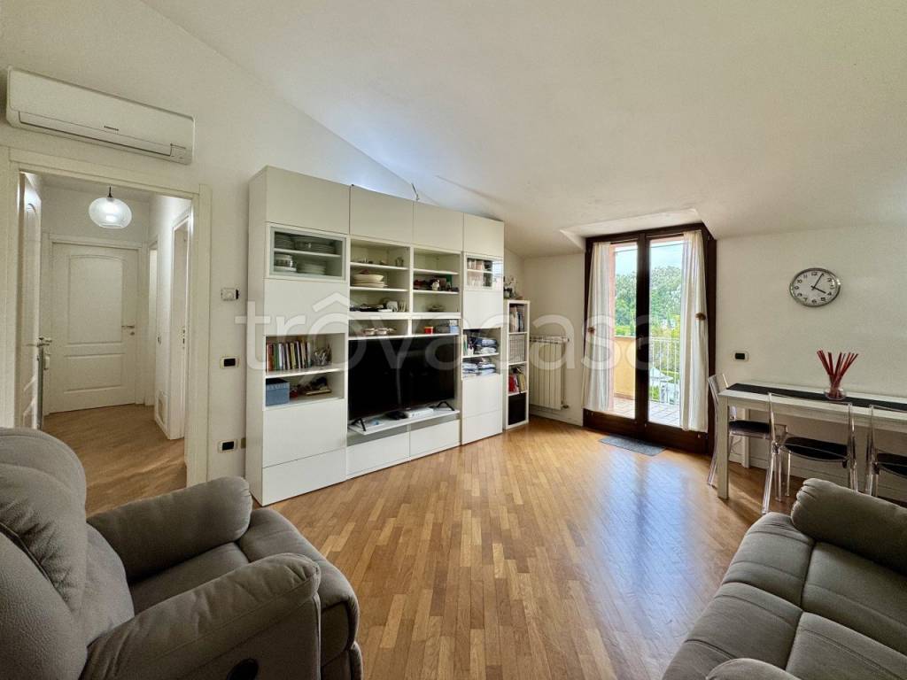 appartamento in vendita a Lucca in zona Zona San Concordio