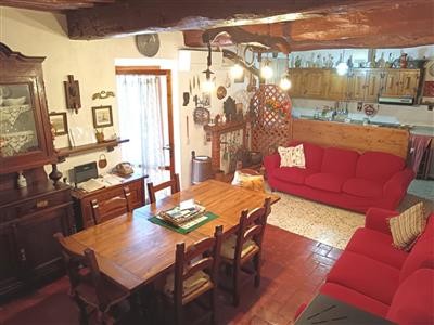 casa indipendente in vendita a Lucca