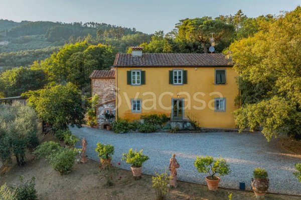 casa indipendente in vendita a Lucca in zona Ponte a Moriano