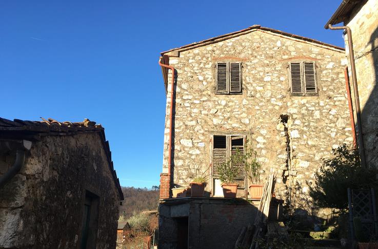 casa indipendente in vendita a Lucca in zona Piazza di Brancoli