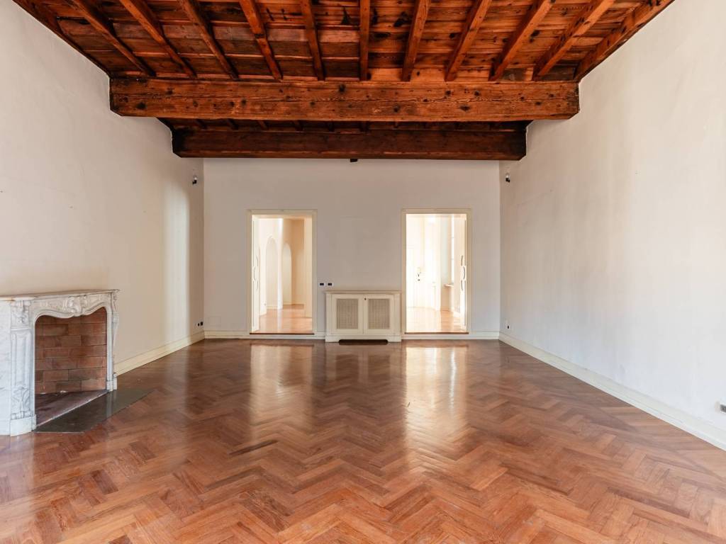 appartamento in vendita a Lucca in zona Centro Città