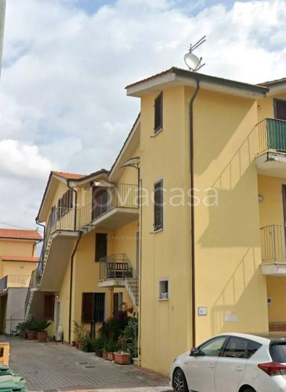 appartamento in vendita a Lucca in zona Picciorana