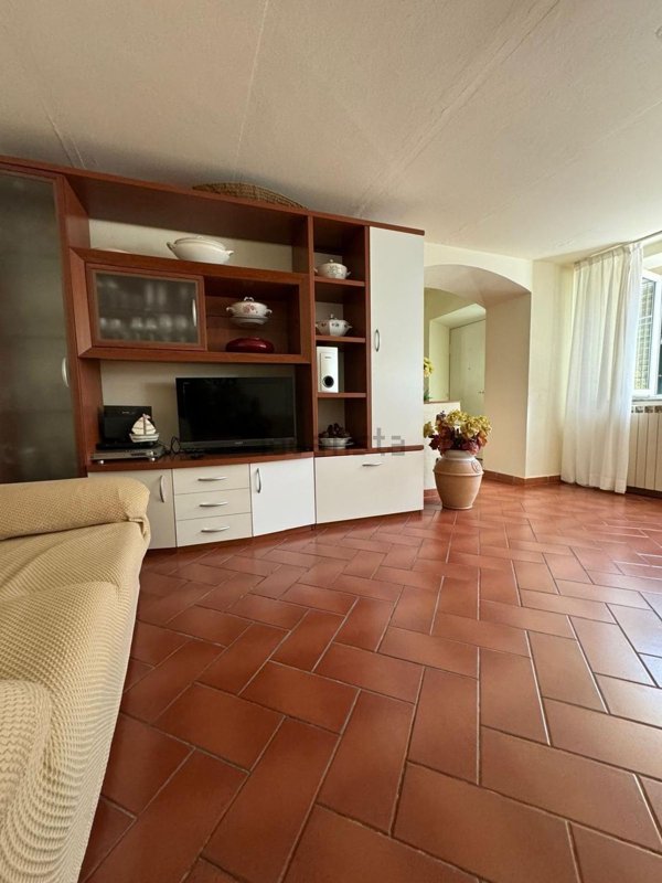 casa indipendente in vendita a Lucca in zona Sant'Alessio