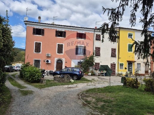 appartamento in vendita a Lucca in zona Nozzano