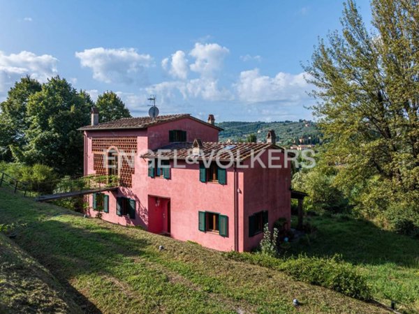 casa indipendente in vendita a Lucca in zona Torre