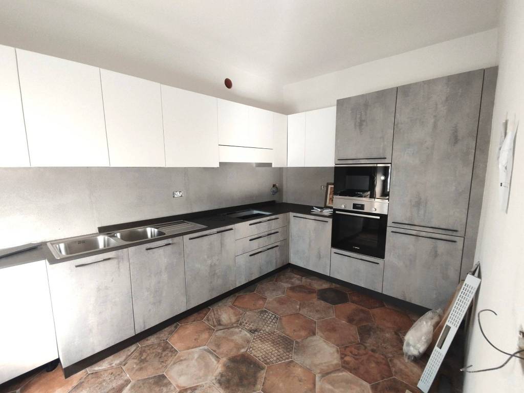 casa indipendente in vendita a Lucca in zona Ponte a Moriano