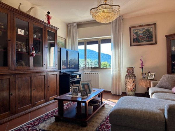appartamento in vendita a Lucca in zona Pontetetto