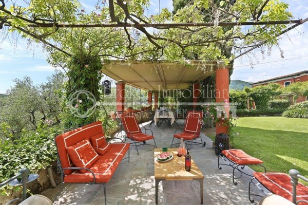 casa indipendente in vendita a Lucca in zona Aquilea