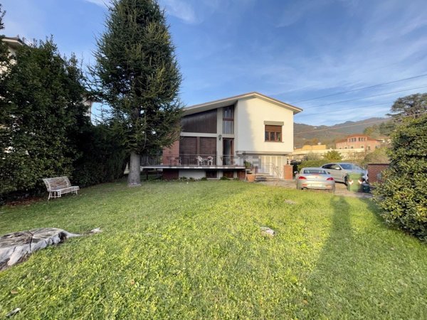 casa indipendente in vendita a Lucca in zona Ponte a Moriano