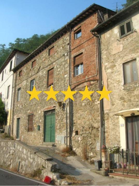 casa indipendente in vendita a Lucca in zona zona San Marco