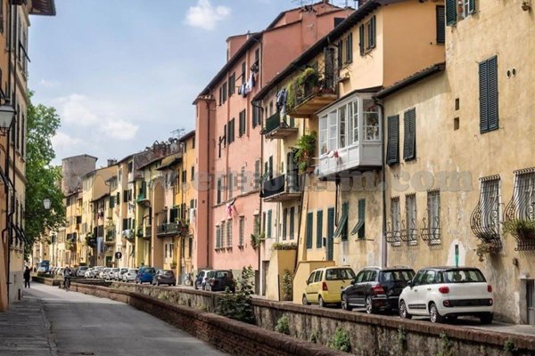 appartamento in vendita a Lucca in zona Centro Città