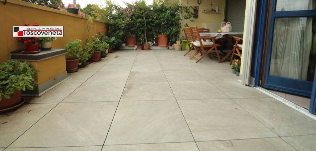 appartamento in vendita a Lucca in zona zona San Vito