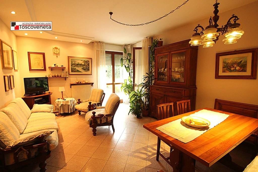 appartamento in vendita a Lucca in zona zona San Vito