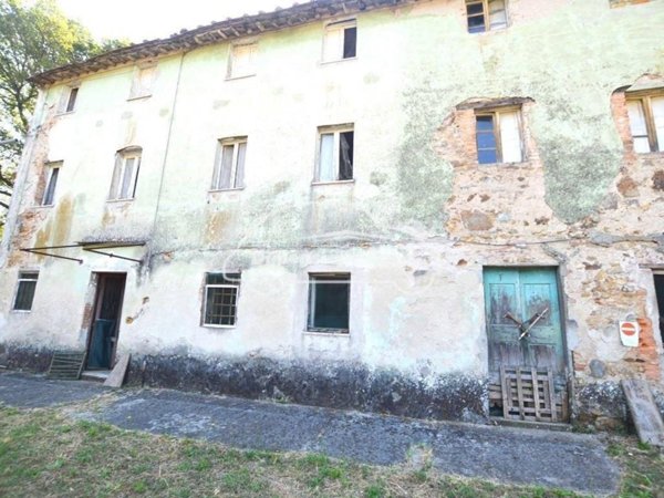 casa indipendente in vendita a Lucca in zona Santa Maria del Giudice