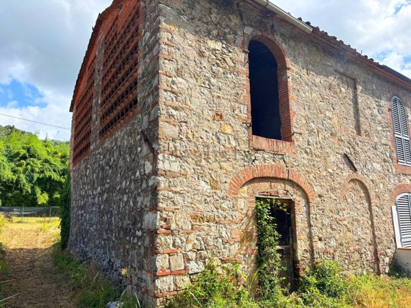 appartamento in vendita a Lucca in zona Maggiano