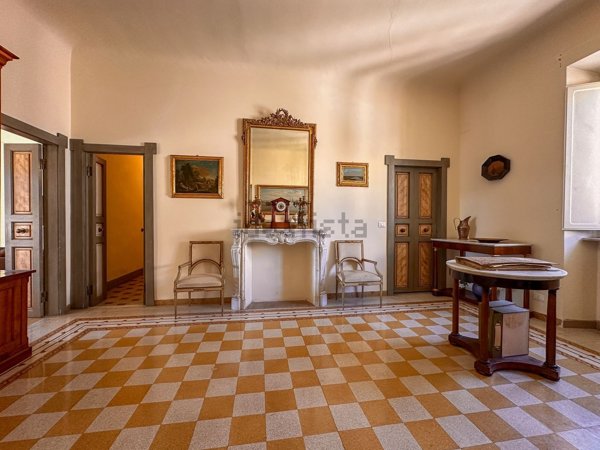 appartamento in vendita a Lucca in zona Centro Città