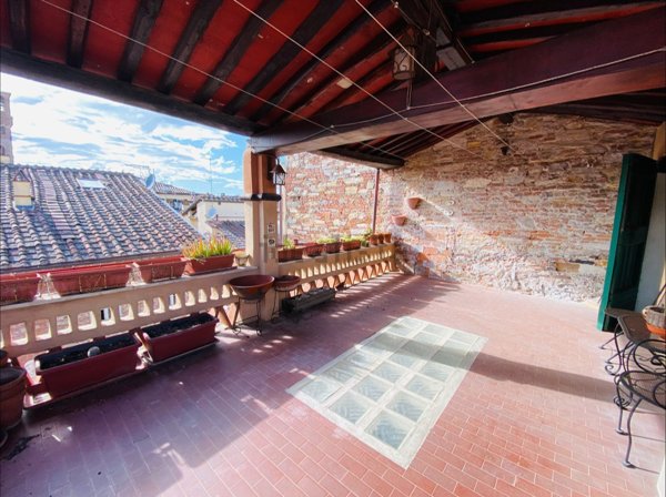 appartamento in vendita a Lucca in zona Centro Città