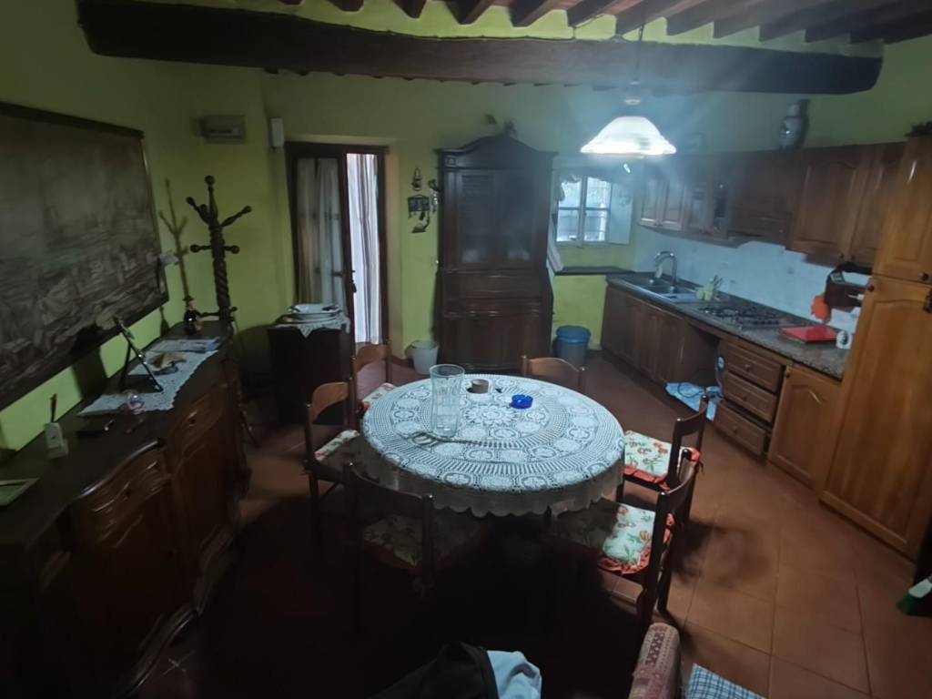 casa indipendente in vendita a Lucca in zona Sant'Alessio