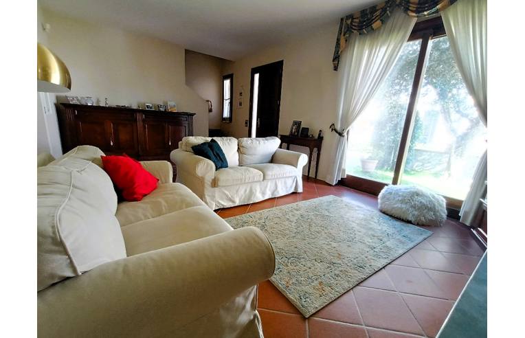 casa indipendente in vendita a Lucca in zona Nave