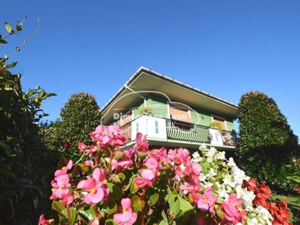 casa indipendente in vendita a Lucca in zona Centro Città