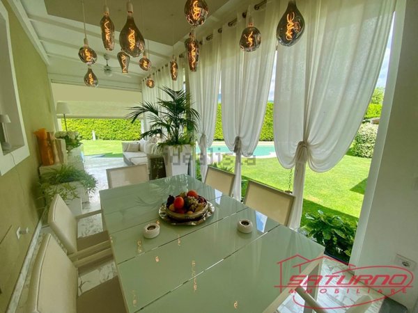 casa indipendente in vendita a Lucca in zona Monte San Quirico