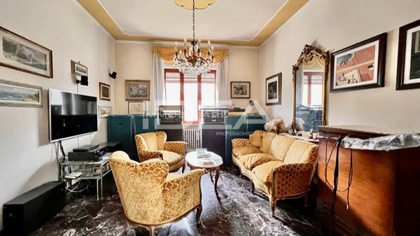 casa indipendente in vendita a Lucca in zona zona San Vito