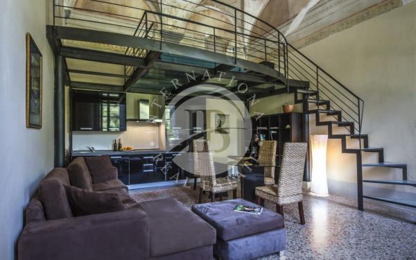 appartamento in vendita a Lucca in zona Vallebuia