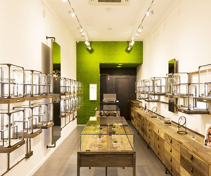 locale commerciale in vendita a Lucca