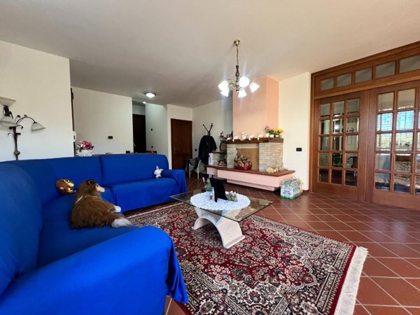 casa indipendente in vendita a Lucca in zona zona Arancio