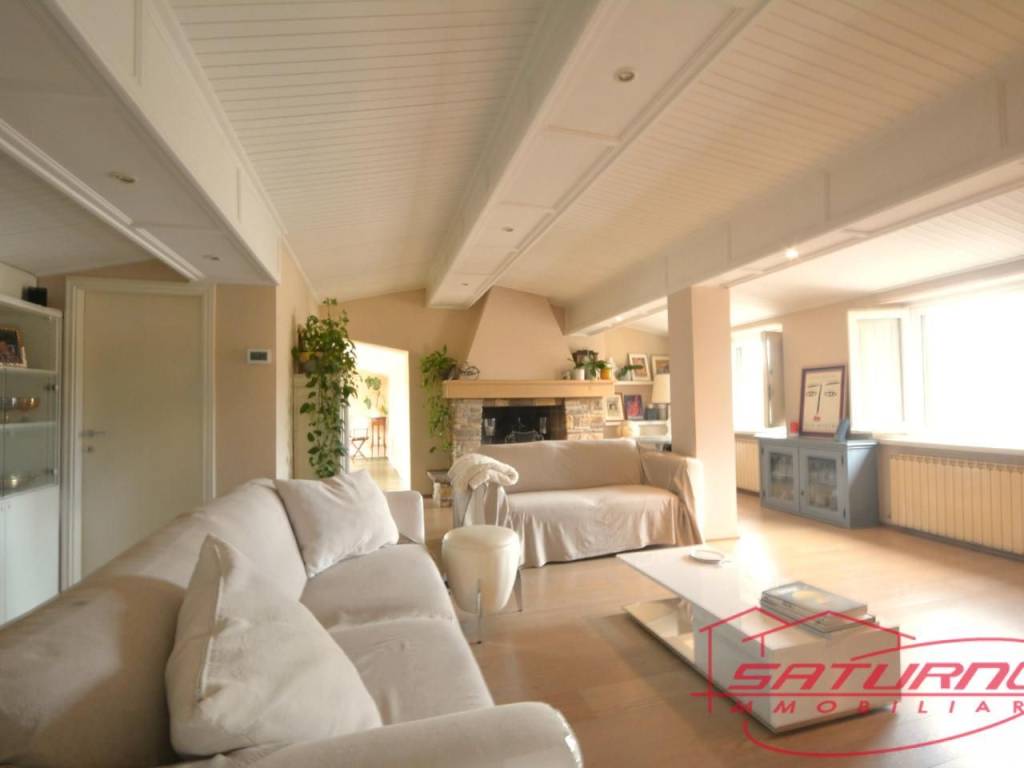 appartamento in vendita a Lucca in zona Centro Città