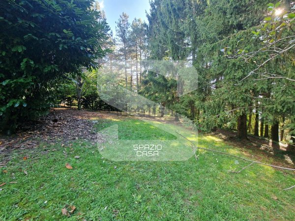 casa indipendente in vendita a Lucca