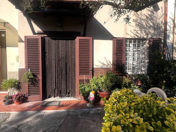 casa indipendente in vendita a Lucca in zona Zona San Concordio