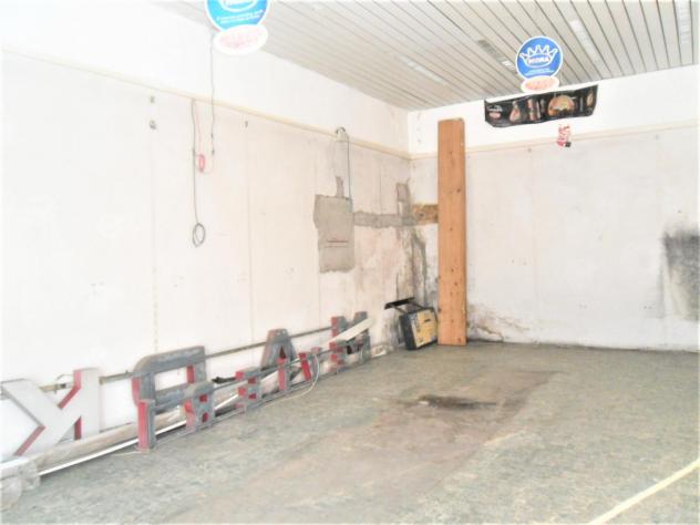 negozio in vendita a Lucca in zona zona San Vito