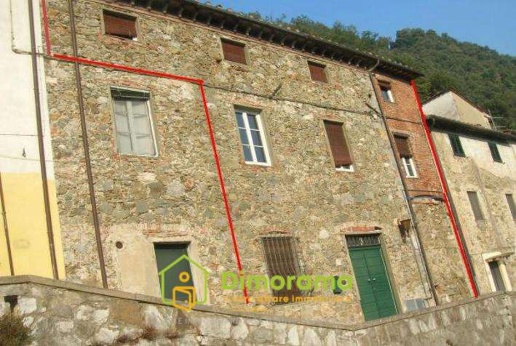 casa indipendente in vendita a Lucca in zona zona San Marco