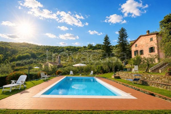 casa indipendente in vendita a Lucca in zona Ponte a Moriano