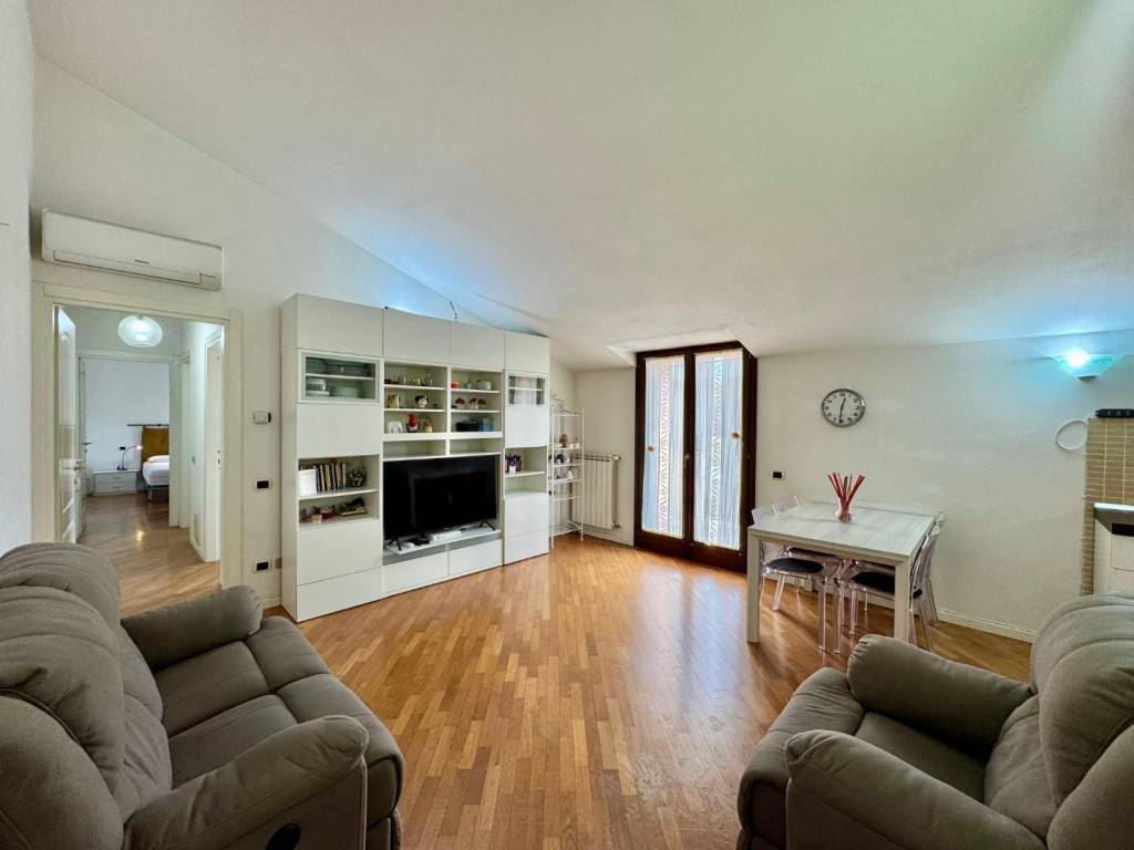 appartamento in vendita a Lucca in zona Zona San Concordio