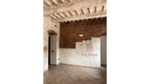 negozio in vendita a Lucca in zona Ponte a Moriano