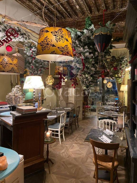 negozio in vendita a Lucca in zona Centro Città