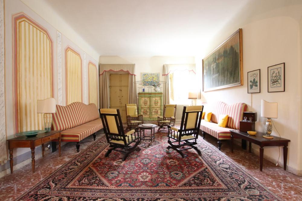 casa indipendente in vendita a Lucca