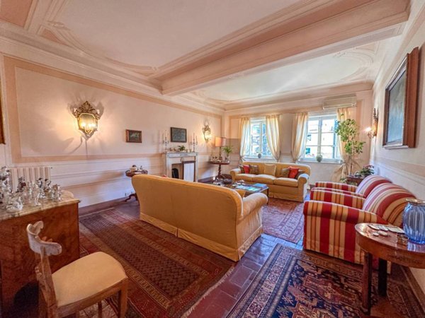 appartamento in vendita a Lucca in zona Centro Città