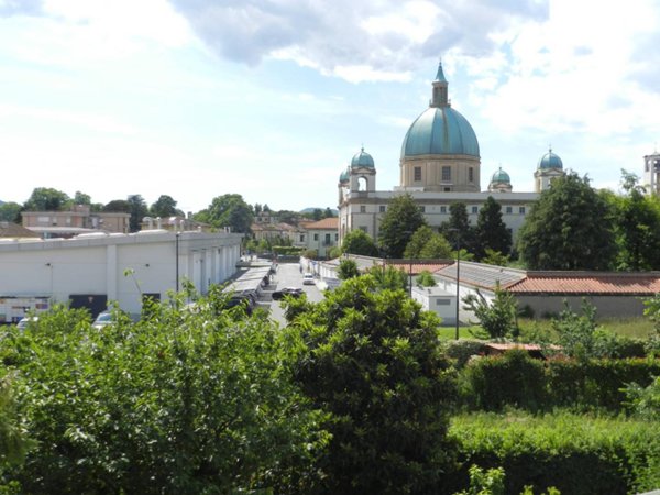 appartamento in vendita a Lucca in zona zona Arancio