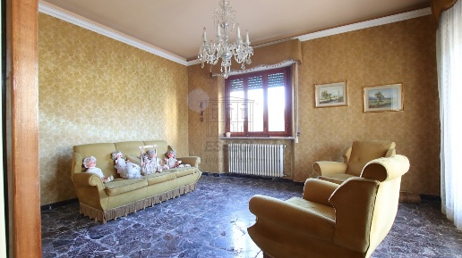 casa indipendente in vendita a Lucca in zona Picciorana