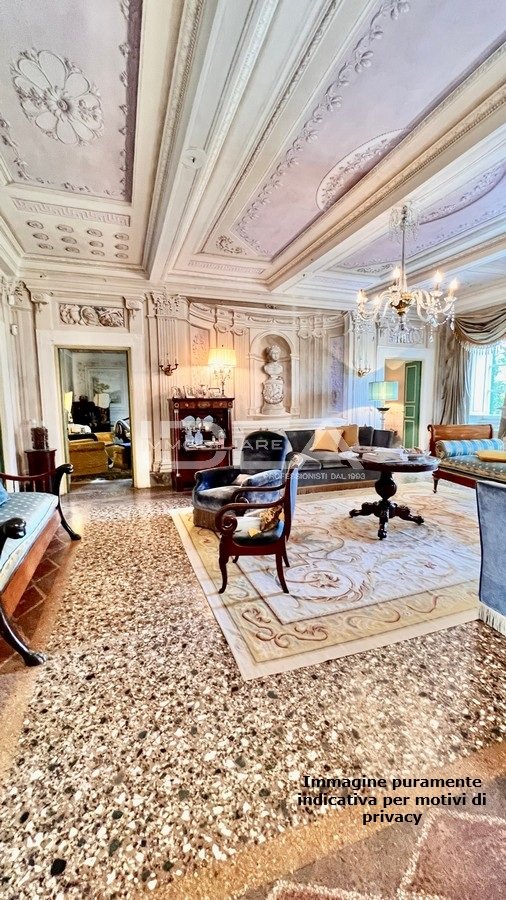 appartamento in vendita a Lucca in zona Centro Città