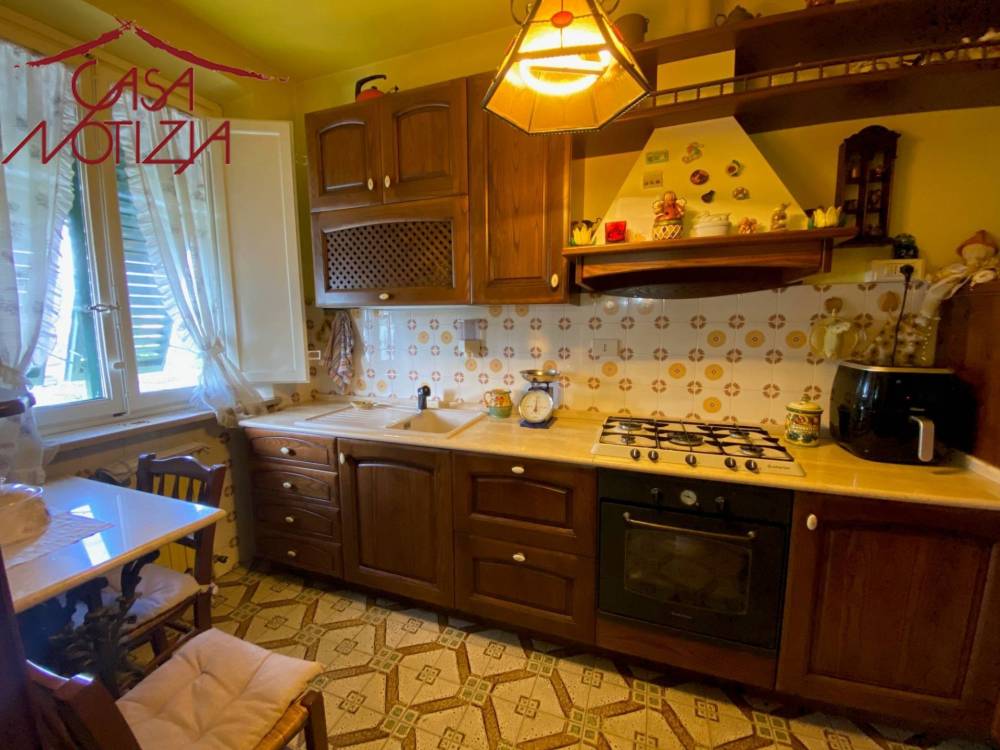 appartamento in vendita a Lucca in zona zona Arancio